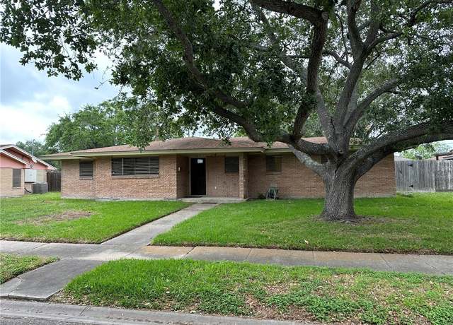 Property at 467 Palmetto St, Corpus Christi, TX 78412, 3 beds, 2 baths