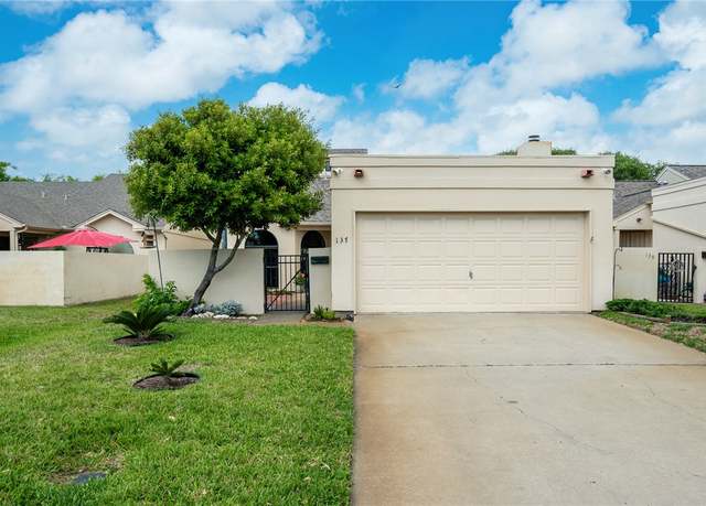 Property at 137 Santa Fe Dr, Rockport, TX 78382, 2 beds, 2 baths
