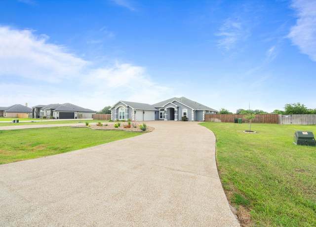 Property at 3726 Amanda, Robstown, TX 78380, 5 beds, 3.5 baths