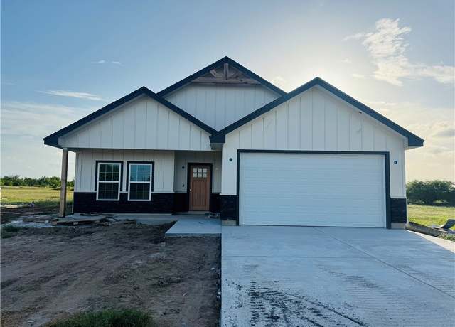 Property at 157 County Road 150, Alice, TX 78332, 3 beds, 2 baths