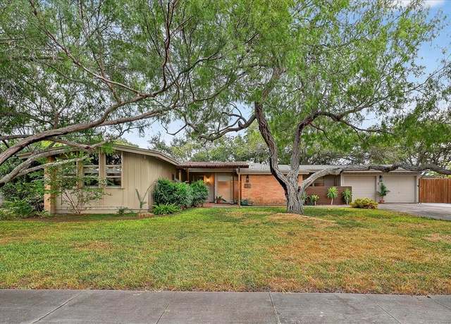 Property at 435 Williamson Pl, Corpus Christi, TX 78411, 3 beds, 2 baths