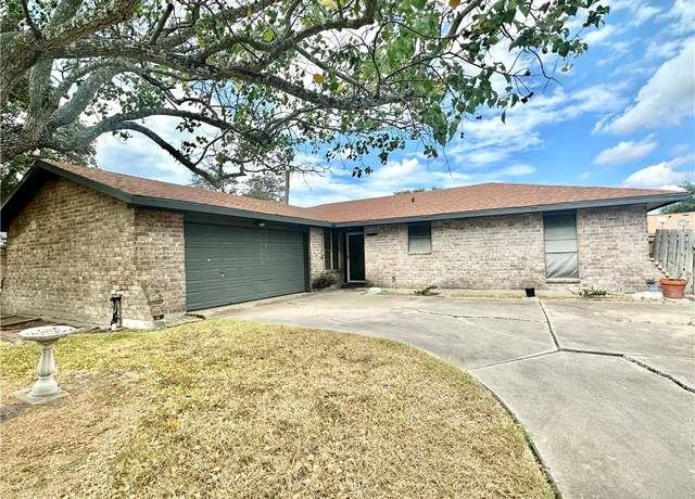 Property at 1902 Falcon Dr, Portland, TX 78374, 3 beds, 2 baths