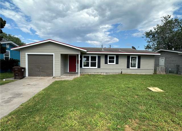 Property at 332 Francis St, Kingsville, TX 78363, 3 beds, 1 bath