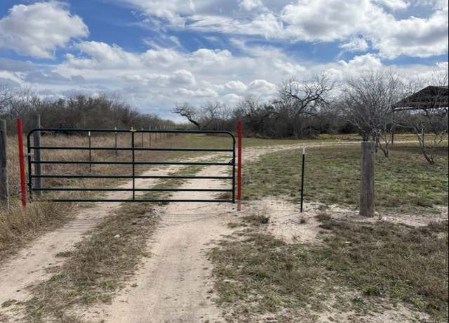 Property at 148-A El Toro Rd, San Diego, TX 78384