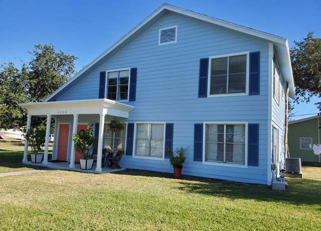 Property at 4042 Loop 1781, Rockport, TX 78382, 6 beds, 3 baths
