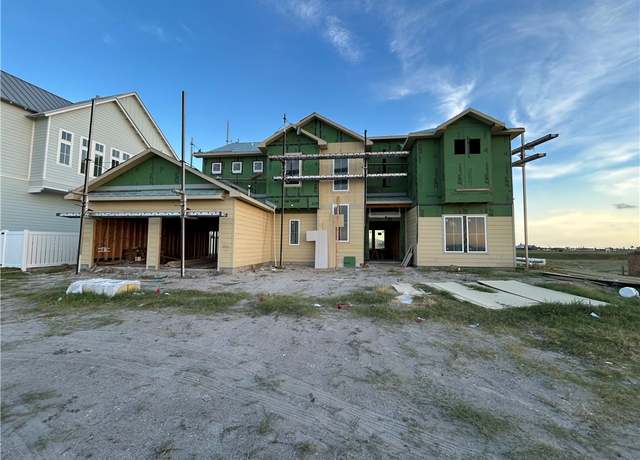 Property at 1053 North Isle Dr, Rockport, TX 78382, 5 beds, 4 baths