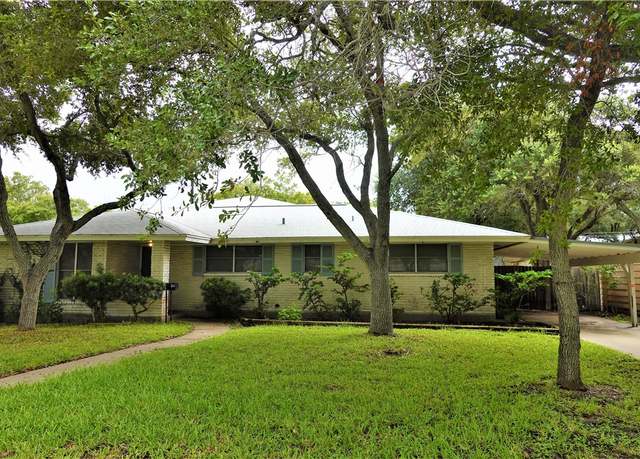 Property at 128 Granby Pl, Portland, TX 78374, 5 beds, 3 baths