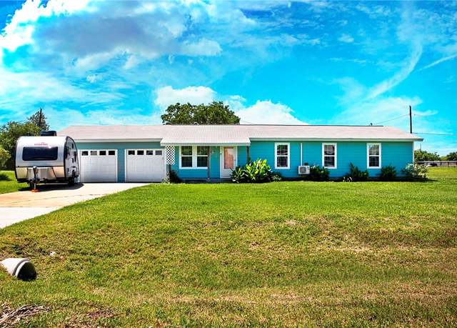 Property at 132 Copano Heights Blvd, Rockport, TX 78382, 2 beds, 2 baths