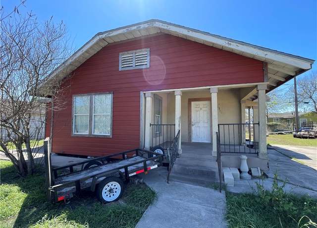 Property at 2745 Tarlton St, Corpus Christi, TX 78405, 3 beds, 1 bath