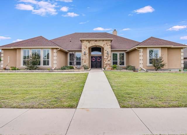 Property at 6241 Lago Vista Dr, Corpus Christi, TX 78414, 5 beds, 3.5 baths
