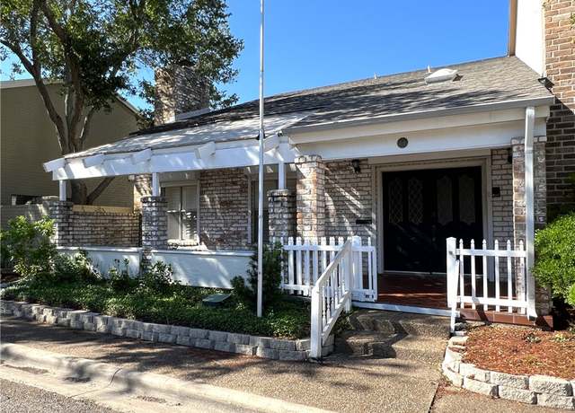 Property at 69 Rock Creek Dr, Corpus Christi, TX 78412, 3 beds, 2.5 baths