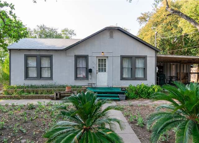 Property at 731 W 1st St, Alice, TX 78332, 4 beds, 1.5 baths