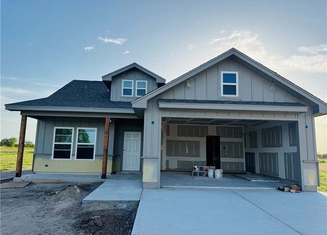 Property at 145 County Road 150, Alice, TX 78332, 3 beds, 2 baths