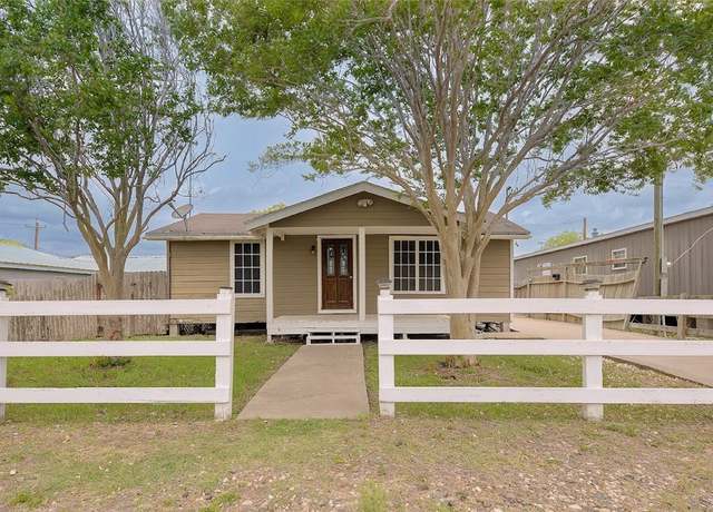 Property at 17970 County Road 1598, Odem, TX 78370, 4 beds, 2 baths