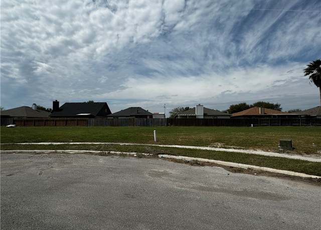 Property at 6810 Crosswind Dr, Corpus Christi, TX 78414