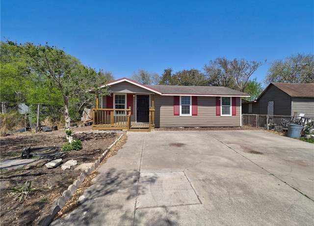 Property at 813 Martinez St, Robstown, TX 78380, 3 beds, 2 baths