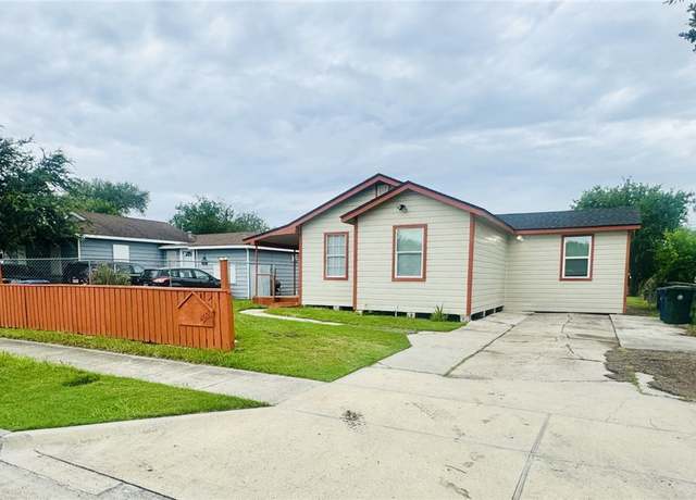 Property at 4601 Nesbitt Dr, Corpus Christi, TX 78415, 3 beds, 2 baths