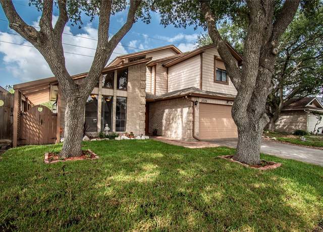 Property at 2725 Persimmon St, Corpus Christi, TX 78415, 3 beds, 2.5 baths