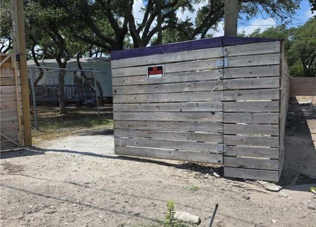 Property at 625 S Kossuth St, Rockport, TX 78382