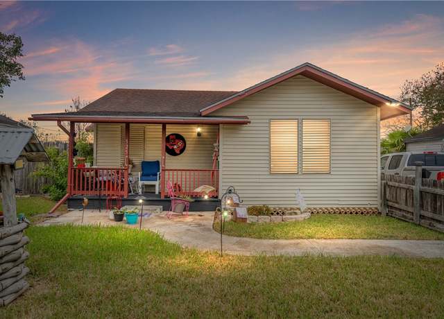 Property at 525 Dixon Dr, Corpus Christi, TX 78408, 2 beds, 1 bath