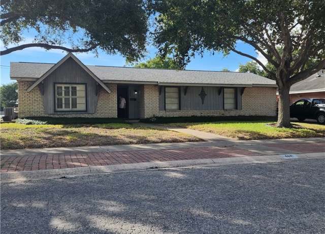 Property at 4441 Dolphin Pl, Corpus Christi, TX 78411, 5 beds, 3 baths
