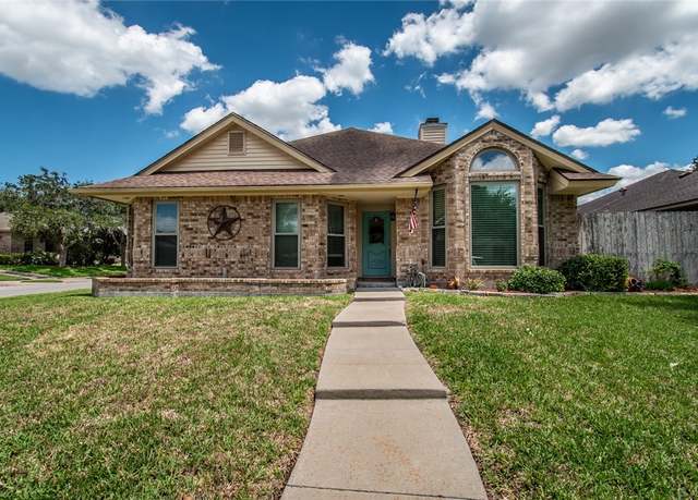 Property at 7002 Sun Wood Dr, Corpus Christi, TX 78413, 3 beds, 2 baths