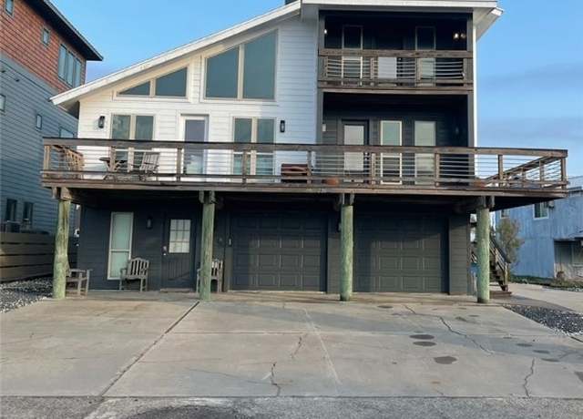Property at 236 Dolphin Ln, Port Aransas, TX 78373, 5 beds, 5 baths