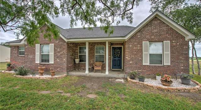 Photo of 202 Voekel Ave, Orange Grove, TX 78372