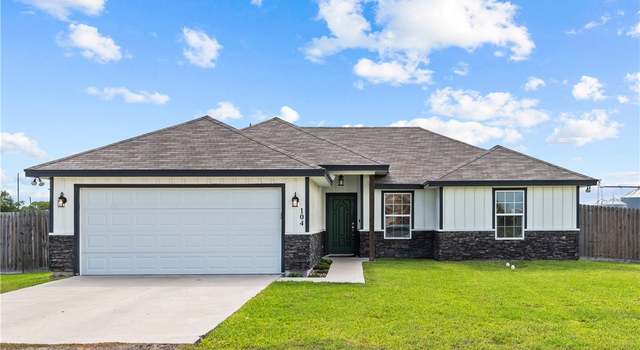 Photo of 104 Atkinson Dr, Orange Grove, TX 78372