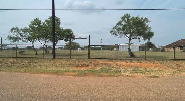 Photo of 32 Robert Ln, Hebbronville, TX 78361