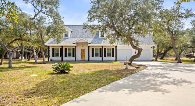 Photo of 55 12th St, Rockport, TX 78382