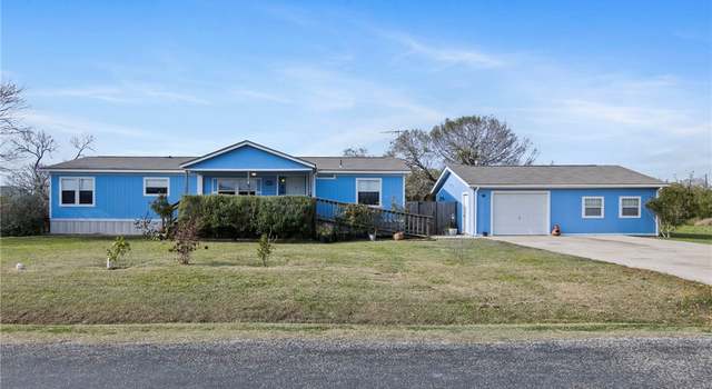 Photo of 717 First St, Bayside, TX 78340