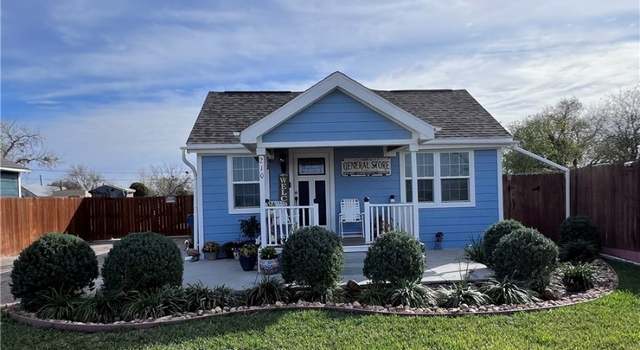 Photo of 210 Swift St, Refugio, TX 78377