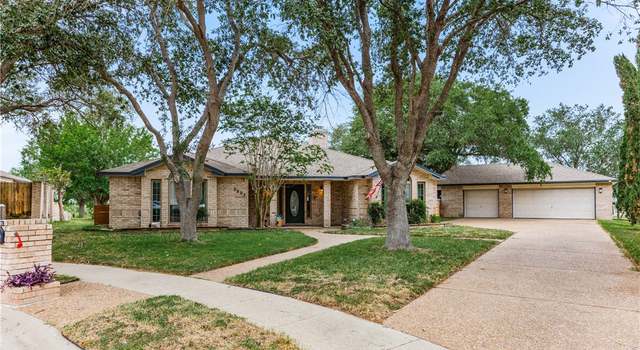 Photo of 3802 Castle Knoll Dr, Corpus Christi, TX 78410