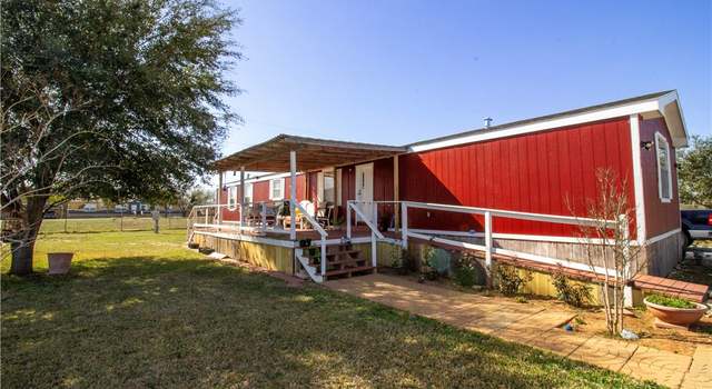 Photo of 2319 Rudeloff St, Beeville, TX 78102