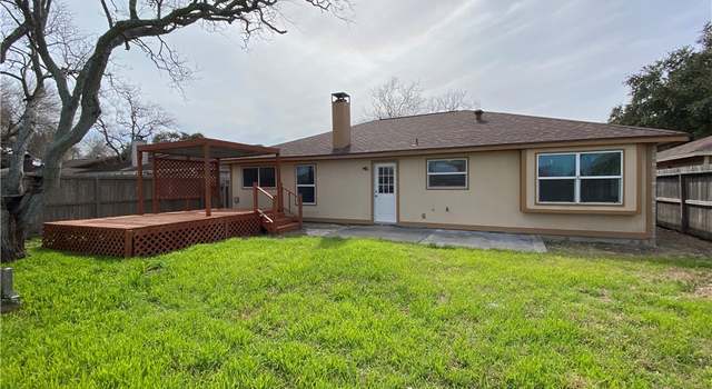 Photo of 6610 Meadowheights Dr, Corpus Christi, TX 78414