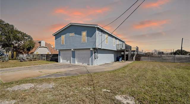 Photo of 3837 Jamaica Dr, Corpus Christi, TX 78418