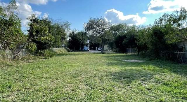Photo of 404 Dewey Ave, Alice, TX 78332