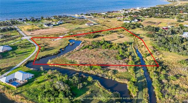 Photo of 105 Windcrest, Rockport, TX 78382