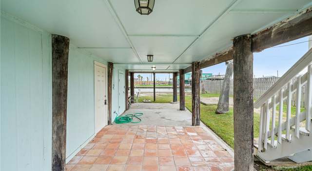 Photo of 627 Copano Cove Rd, Rockport, TX 78382