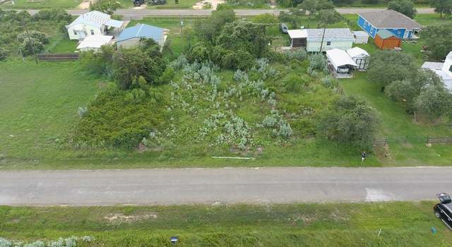 Photo of 181 Shady Oak Ln, Rockport, TX 78382
