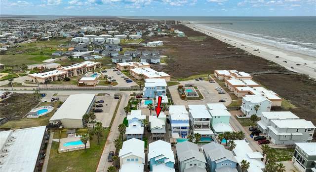 Photo of 979 Banyan Beach Dr, Port Aransas, TX 78373