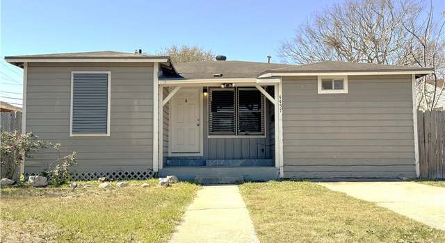 Photo of 4457 Carlton St, Corpus Christi, TX 78415