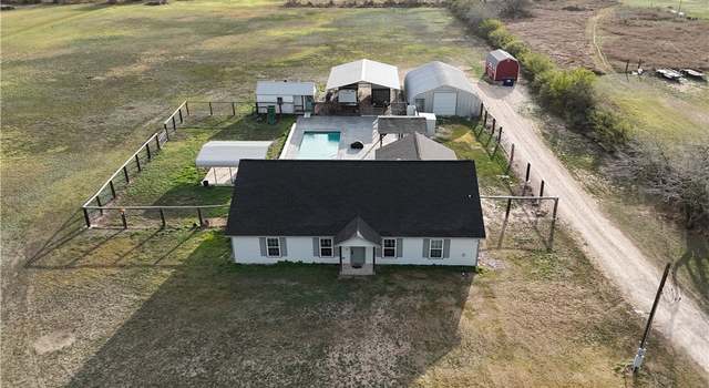 Photo of 450 County Road 3073, Orange Grove, TX 78372