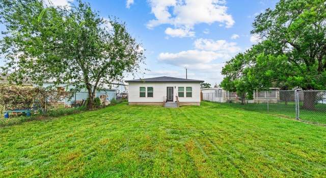 Photo of 714 Military Dr, Corpus Christi, TX 78418