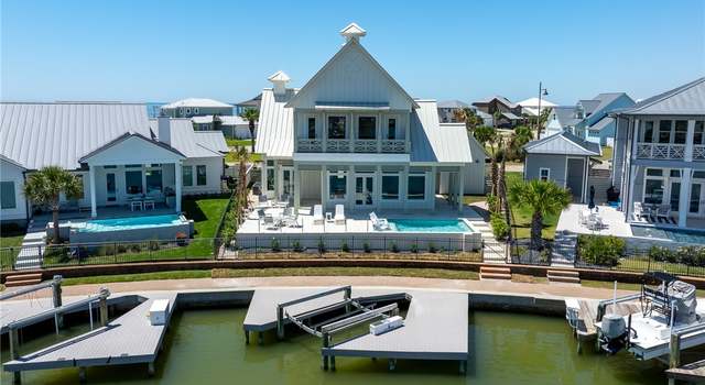 Photo of 106 Bismarck, Rockport, TX 78382