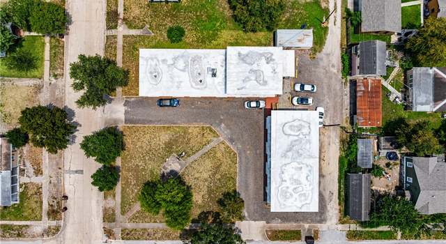 Photo of 425 W Lee Ave, Kingsville, TX 78363
