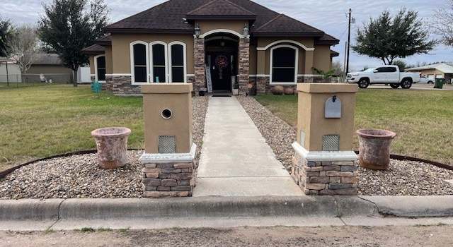 Photo of 909 W Kohler St, Hebbronville, TX 78361