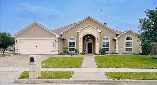 Photo of 3610 Lake Champagne Ct, Robstown, TX 78380