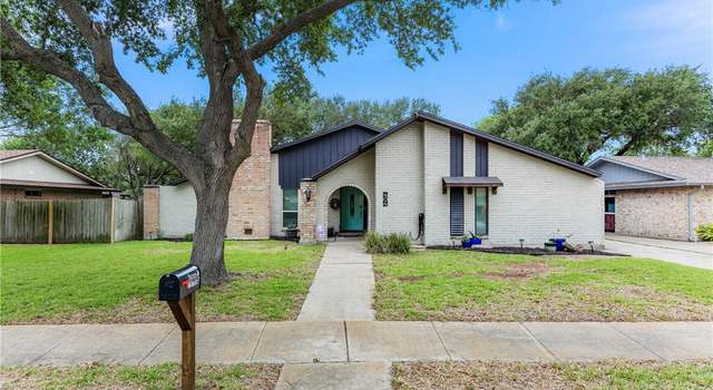 Photo of 404 Seco Dr, Portland, TX 78374